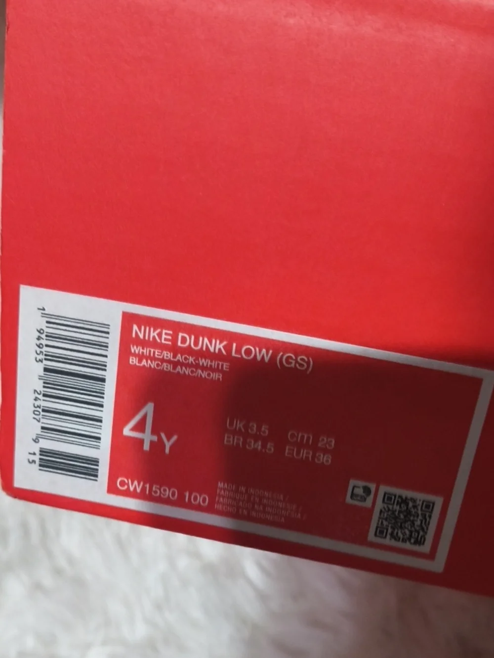 Nike Black And White Dunk 4y